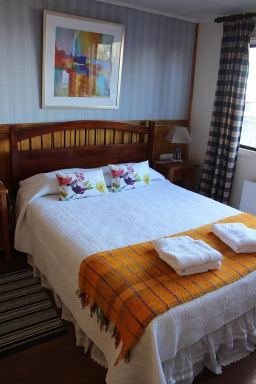 Hostal Fernando De Magalhaes بونتا أريناس المظهر الخارجي الصورة