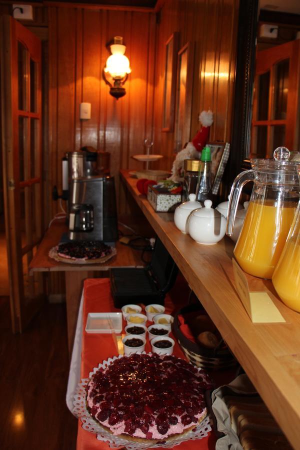 Hostal Fernando De Magalhaes بونتا أريناس المظهر الخارجي الصورة
