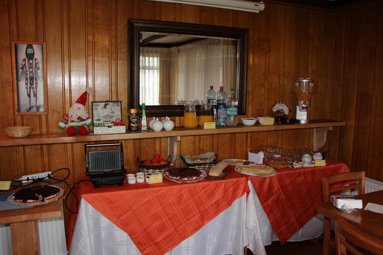 Hostal Fernando De Magalhaes بونتا أريناس المظهر الخارجي الصورة